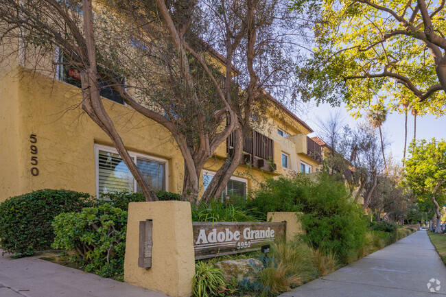 5950 Buckingham Pkwy de Culver City, CA, 90230 - Adobe Grande