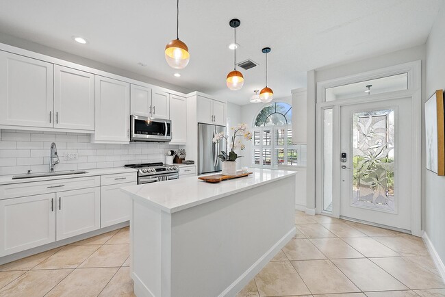 Building Photo - 1000 U.S. Rte 1