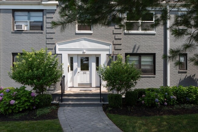Building Photo - Leonia Manor: In-Unit Washer & Dryer, Heat...