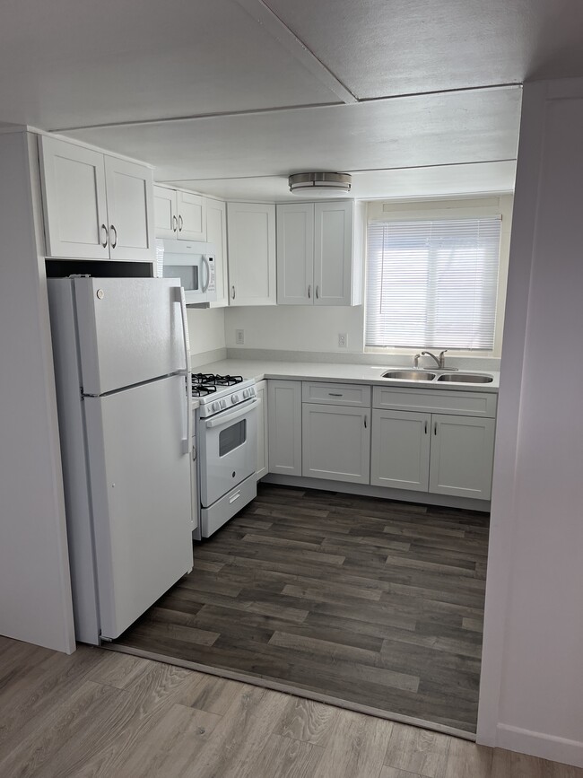 Foto del edificio - 5056 Hawley Blvd