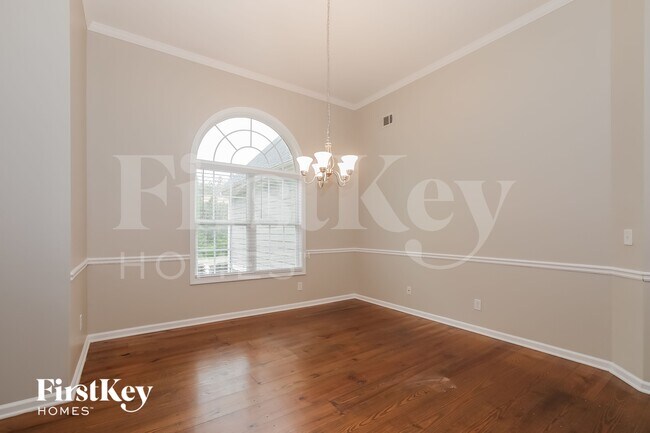 Foto del edificio - 2570 Serenity St