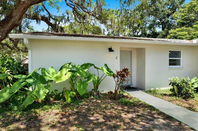 Foto del edificio - 1187 Bass Blvd