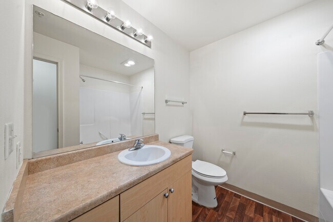 Foto del edificio - Heron Creek Apartments