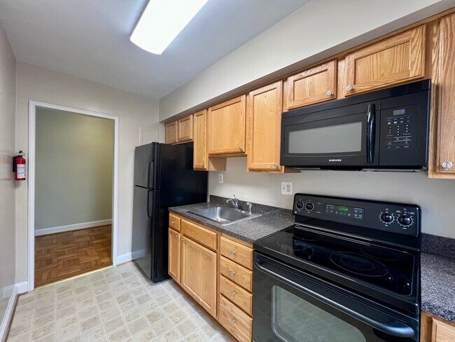 Photo - 1303 N Ode St Apartment