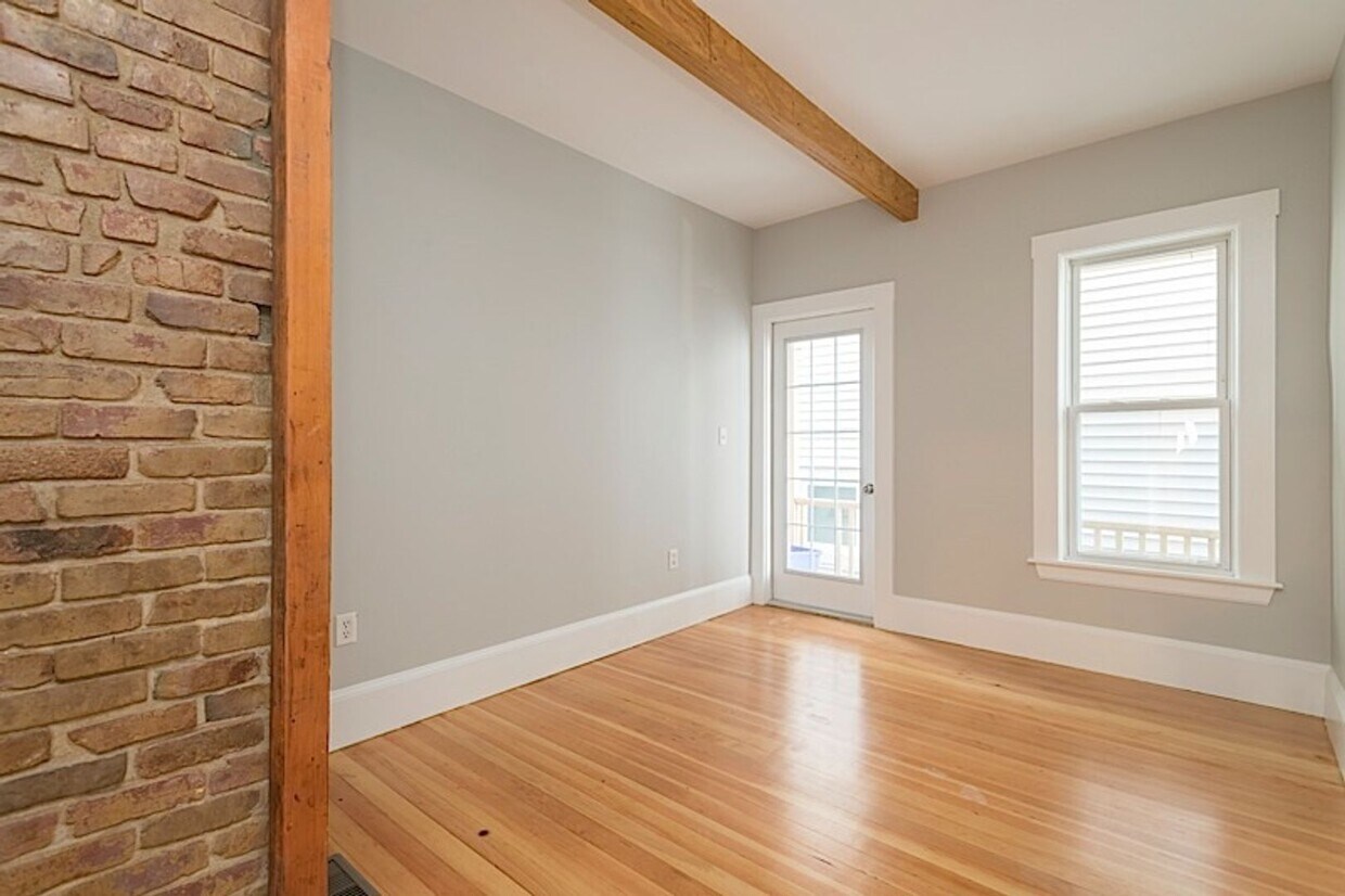 Primary Photo - 9/1 Massive, renovated 7BR/2BA in Porter Sq!