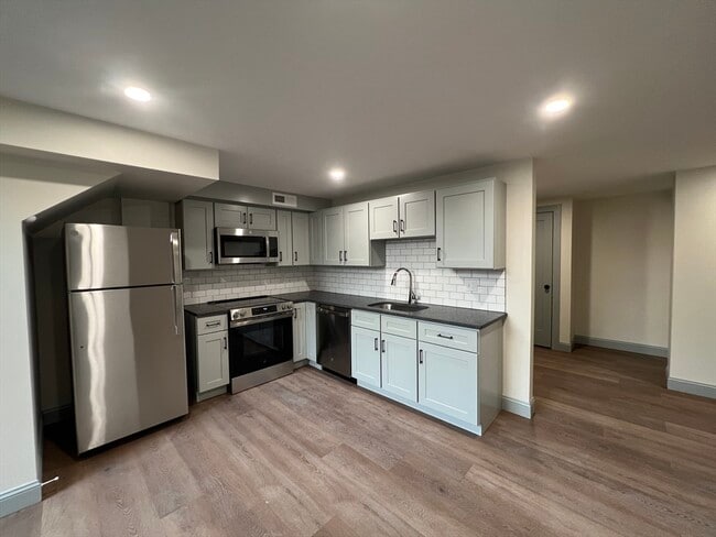 Foto del edificio - 160 Seabury St