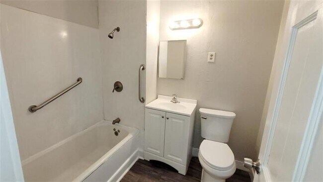 Foto del edificio - 2491 S 7th St