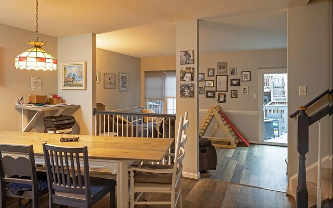 Foto del edificio - 1719 Wood Carriage Way