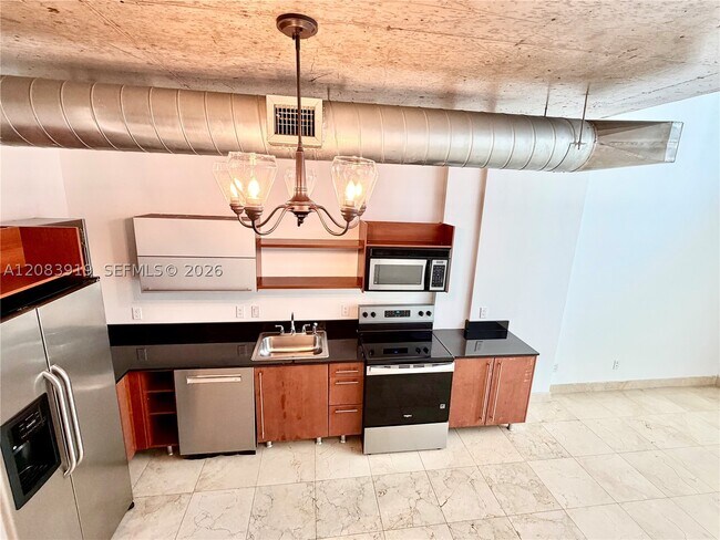 Building Photo - 690 SW 1st Ct
