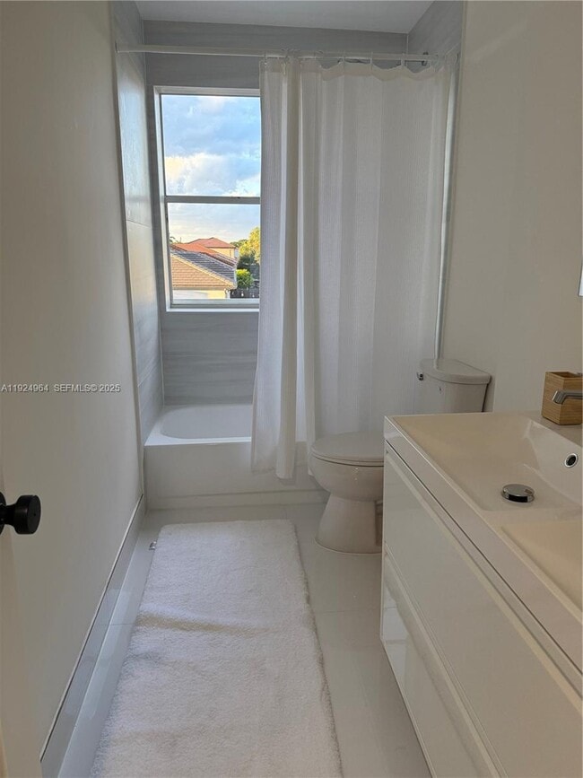 Building Photo - 16358 SW 82nd Terrace