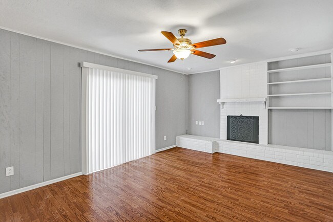 Building Photo - Beautiful Home for Lease!