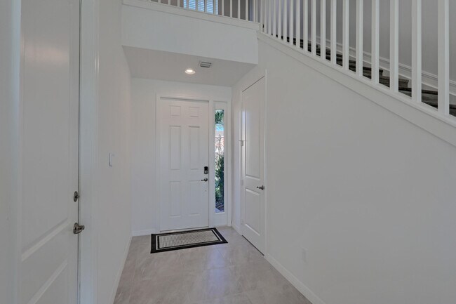 Building Photo - 12937 Trevi Isle
