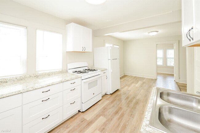 Foto del edificio - 2 br, 1 bath House - 3022 HUMBOLDT AVE N