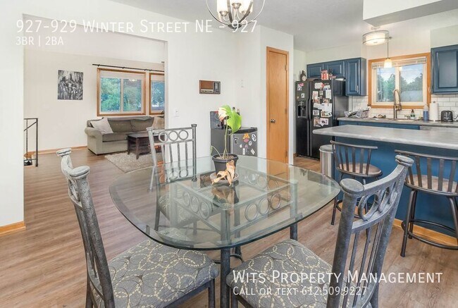 Foto del edificio - Stunning 3 Bed 2 Bath in NE Mpls