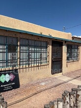 Building Photo - 1715 Griegos Rd NW