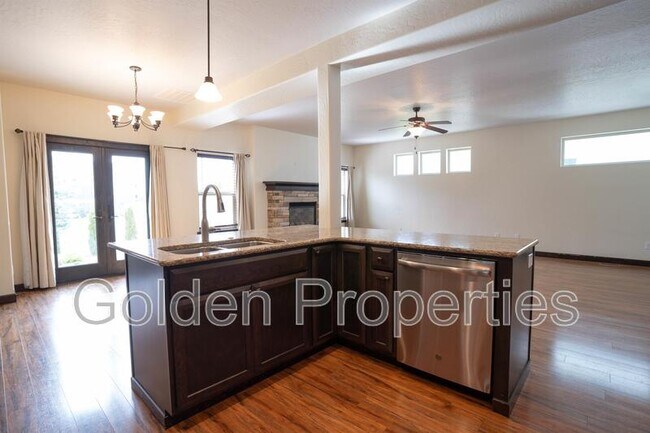 Building Photo - 6677 N Gavin Loop