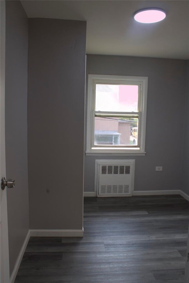 Building Photo - 2092 Canarsie Rd