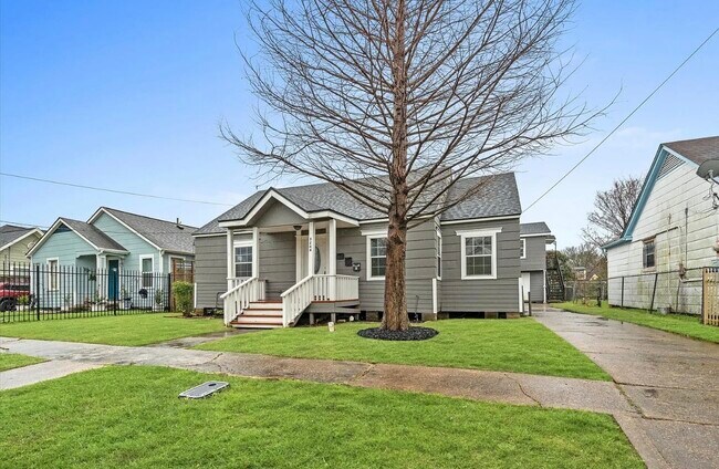 Foto del edificio - 5244 Leeland St