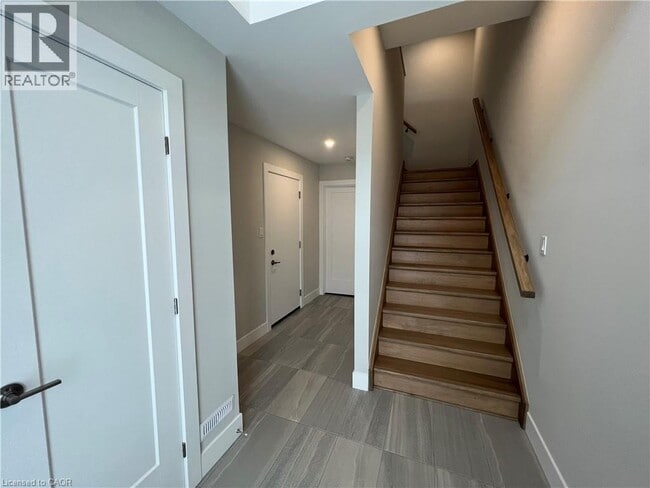 Building Photo - 3547 Emily Carr Lane