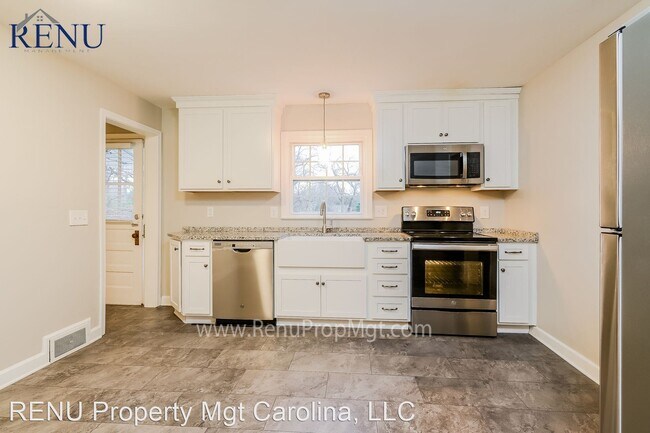 Foto del edificio - 3 br, 1.5 bath House - 1060 Hawthorne Road