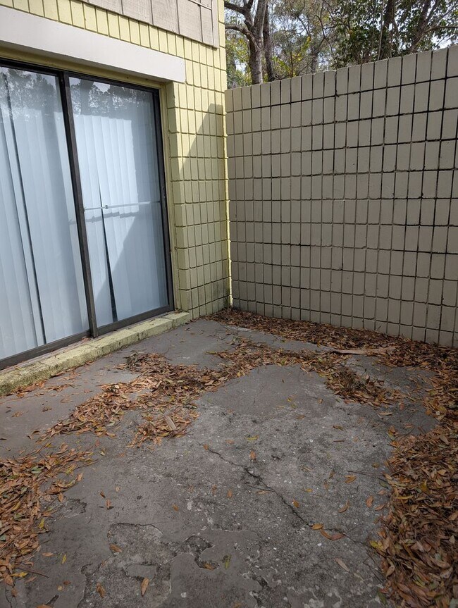 Building Photo - Cedar Ridge 713 Unit B