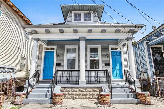 Building Photo - 2117 Marais St