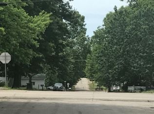 Building Photo - BISMARCK - 2 Bedroom home on large corner lot - $399.30 MONTH / $999 DOWN