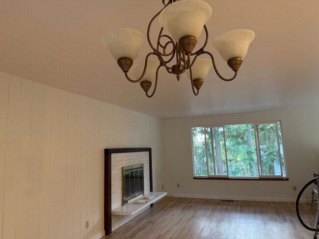 Foto del edificio - 18510 3rd Pl NW