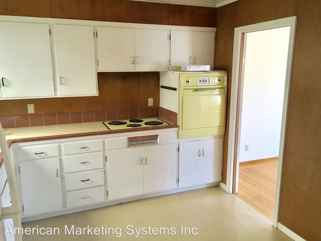 Building Photo - 2936 Taraval St
