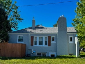 Building Photo - 1590 Tamarac St