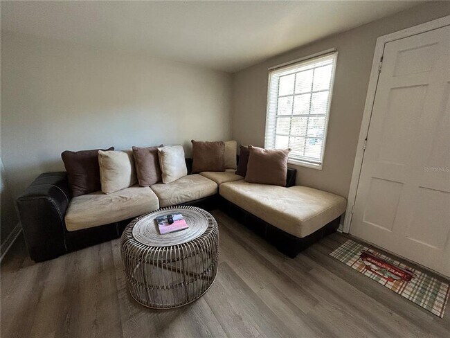 Foto del edificio - 3625 Windham Dr