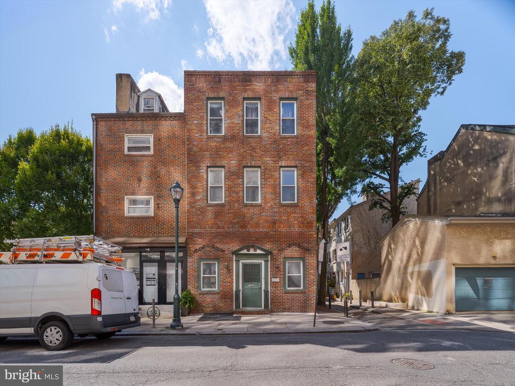 Foto principal - 1108 Locust St
