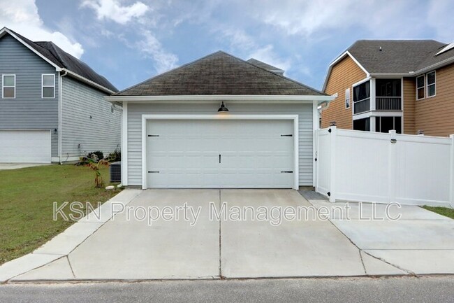 Building Photo - 205 Clearwater Cir