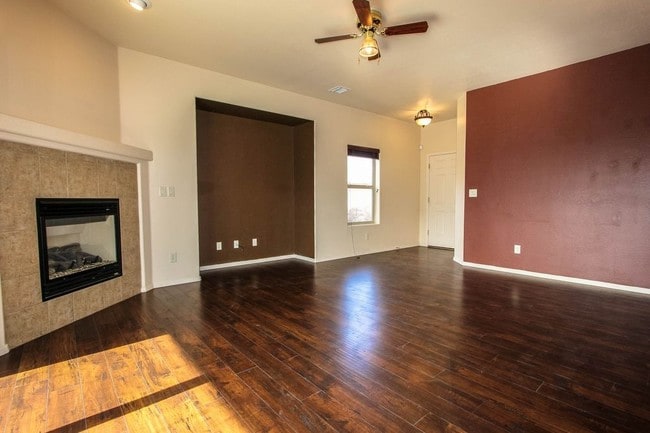 Building Photo - 2181 Touchstone Dr