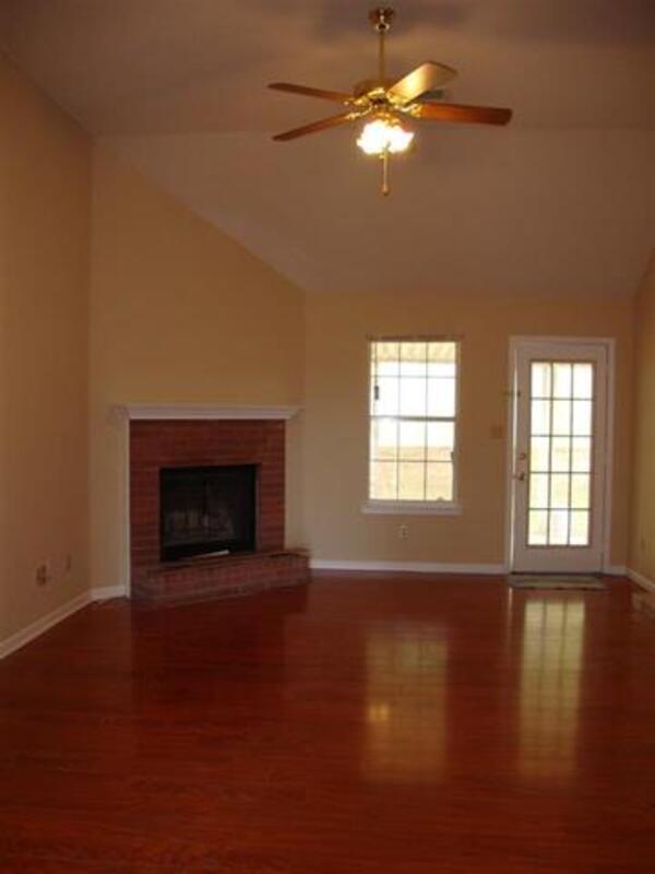 Building Photo - 7055 Showboat Ln