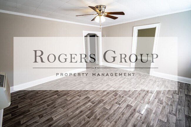 Foto del edificio - #391*** - 118-126 Clark St. Duplex