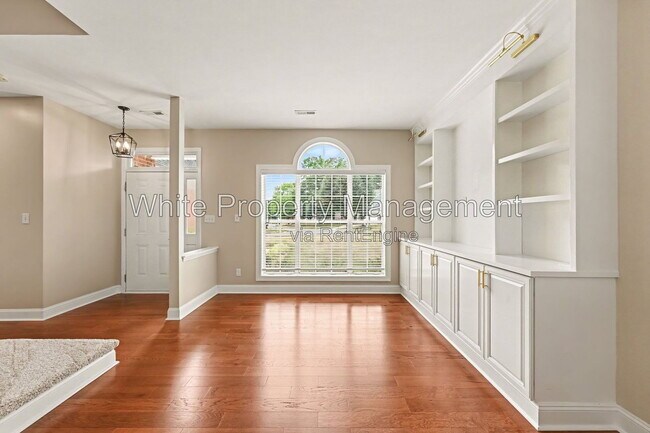 Building Photo - 9201 Hanworth Trace Dr