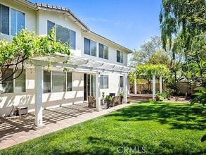 Building Photo - 780 Paseo De Leon