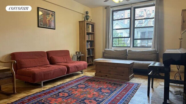 Foto del edificio - 1580 E 18th St