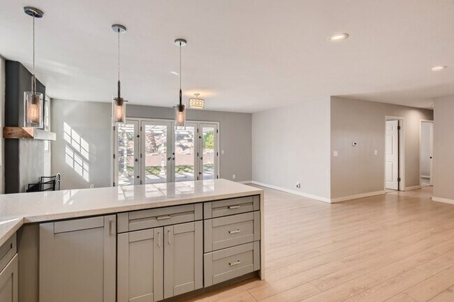 Building Photo - 12538 Robison Blvd, Poway, CA, 92064