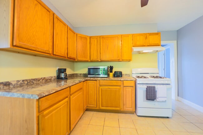 Foto del edificio - 73 Green Hill Pkwy