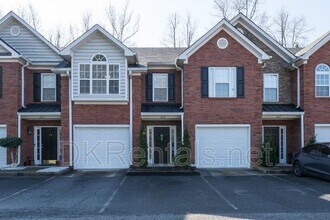 Building Photo - 215 Morris Ln