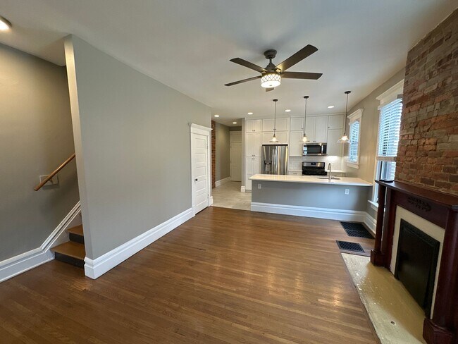 Building Photo - 1555 Hunter Ave
