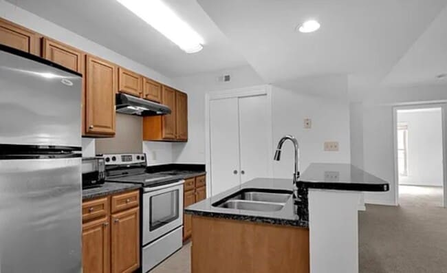 Building Photo - 12154 Penderview Ter