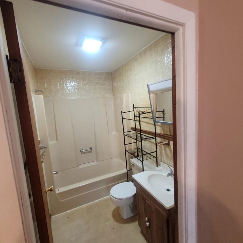 Foto del edificio - 219 Pleasant St