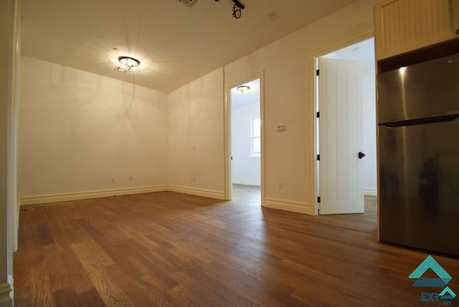 Building Photo - 1359 Myrtle Ave