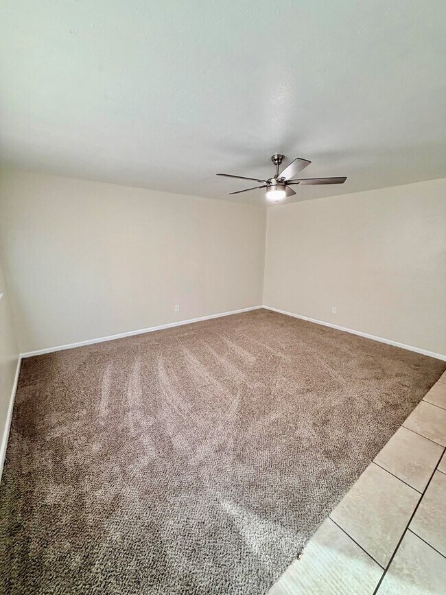 Foto del edificio - 3701 Spruce Ave