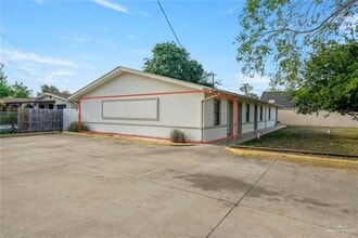 Building Photo - 10 W Sam Houston Blvd