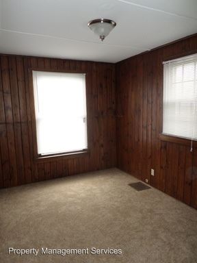 Building Photo - 807 Carlyle Pl