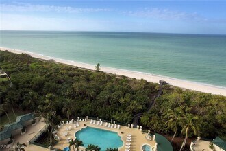 Building Photo - 8171 Bay Colony Dr
